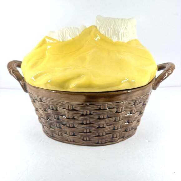 Alberta’s Molds 1979 Cat Cookie Jar Vintage White Cats in Basket Retro Kitchen - Picture 3 of 8